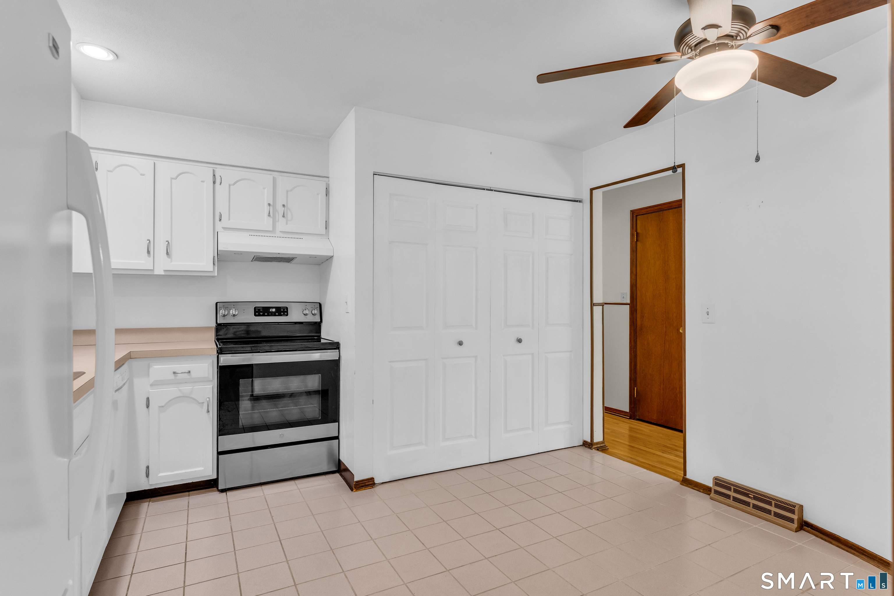 15 Driftwood Lane North Branford CT 06471