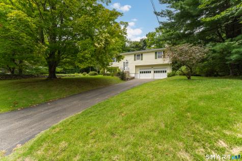 15 Driftwood Lane North Branford CT 06437