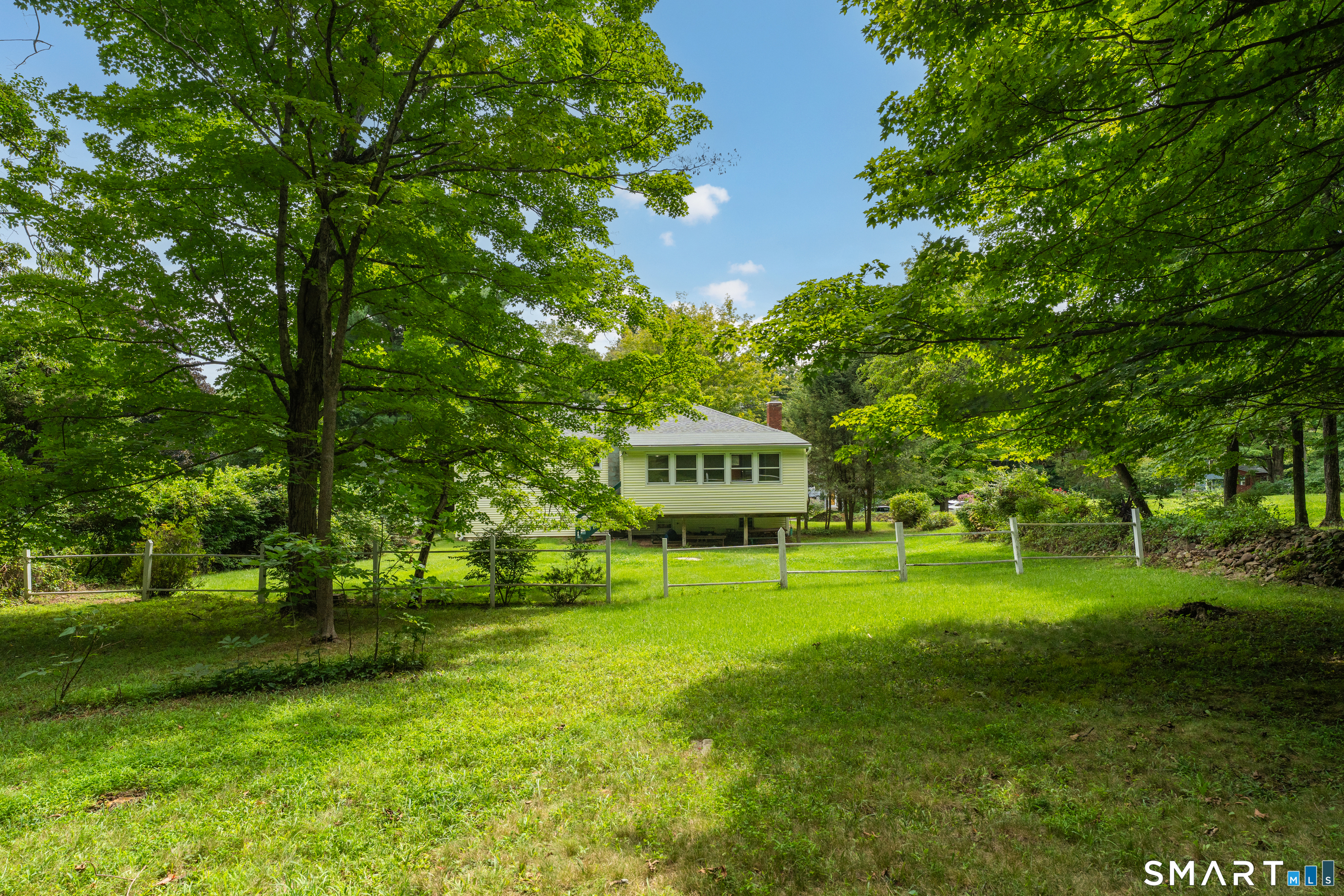 15 Driftwood Lane North Branford CT 06471