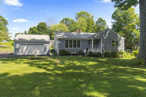 37 West Street Newtown CT 06470