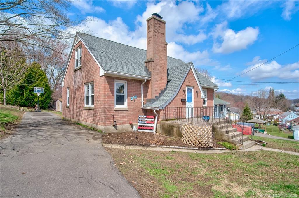 225 Lewis Street Naugatuck CT 06770