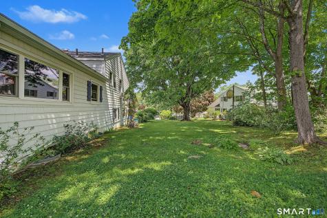 4 Ezra Road Danbury CT 06811