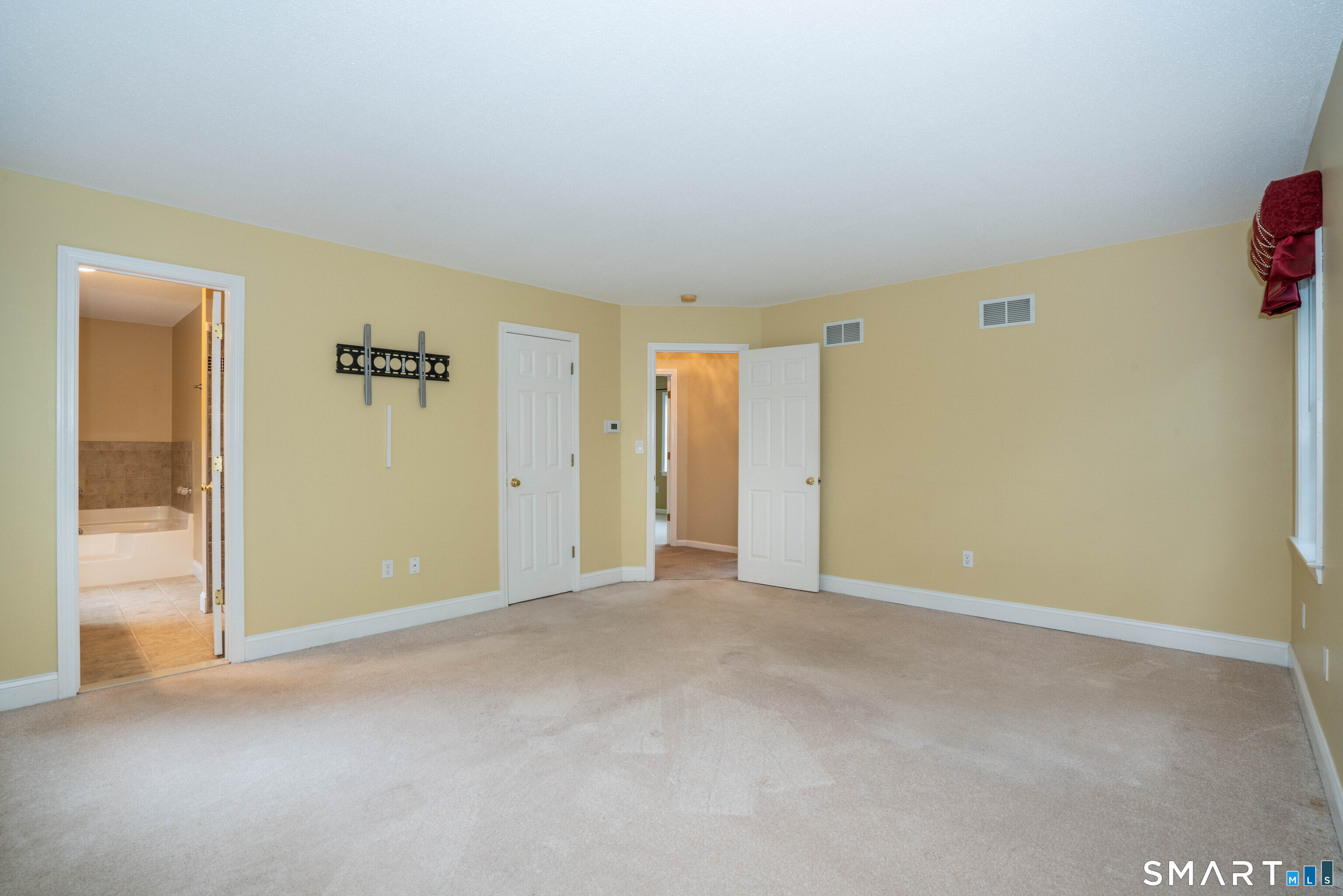 20 Cider Mill Heights Granby CT 06060
