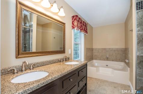 20 Cider Mill Heights Granby CT 06060