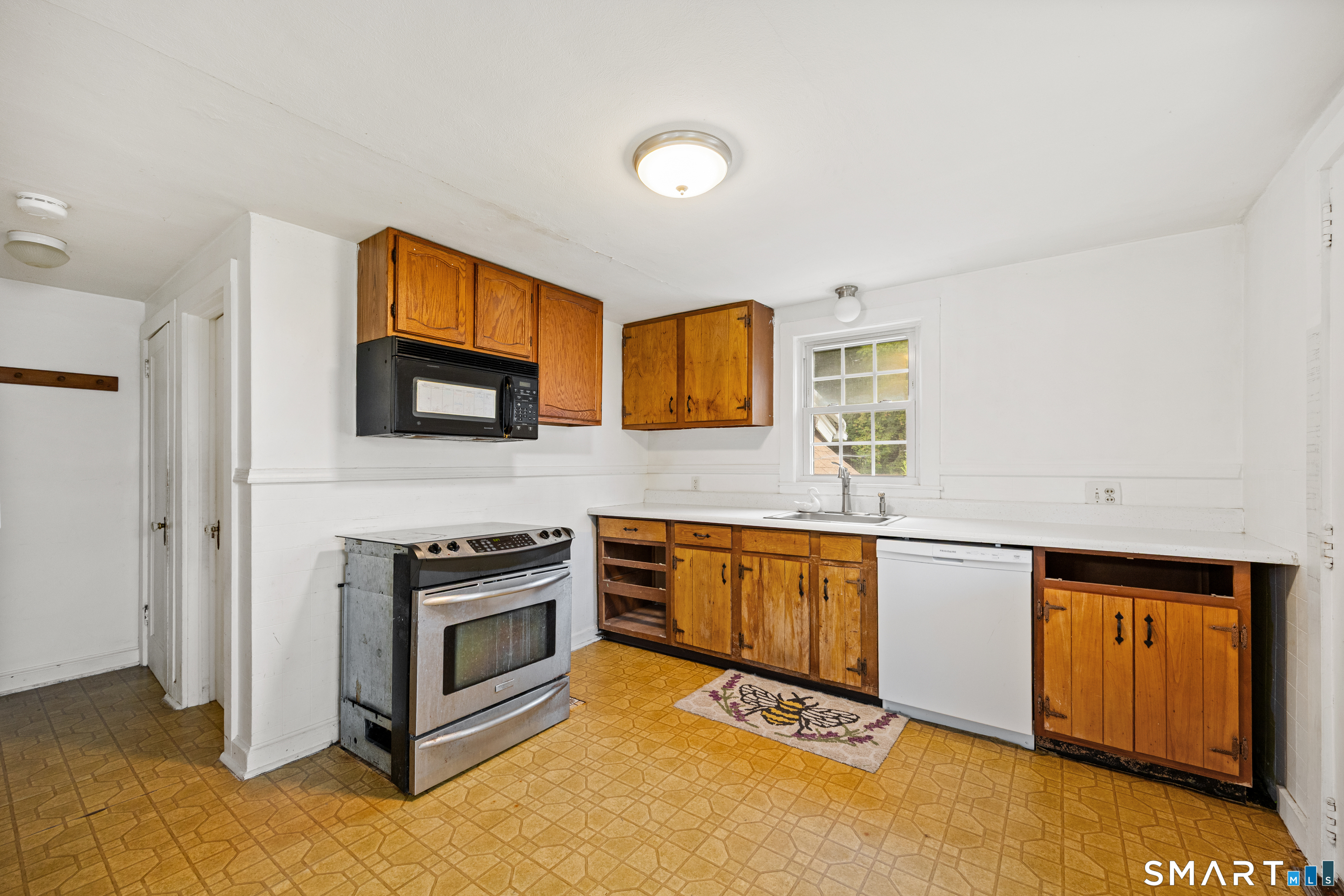 11 Cottage Road Harwinton CT 06791