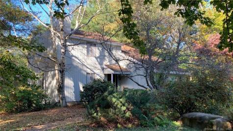 15 Duane Lane Burlington CT 06013