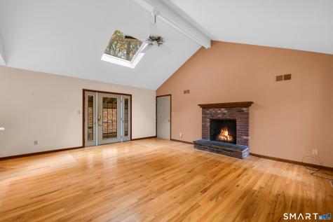 160 Woods Way Drive Southbury CT 06488