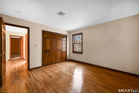160 Woods Way Drive Southbury CT 06488