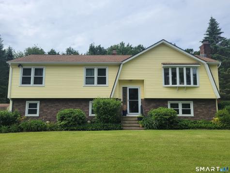 6 Sunnyside Drive North Branford CT 06471
