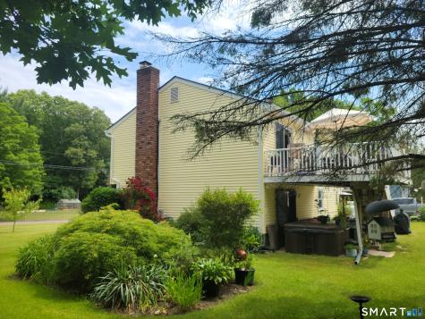 6 Sunnyside Drive North Branford CT 06471