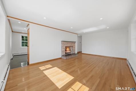10 Jeanette Road Danbury CT 06811