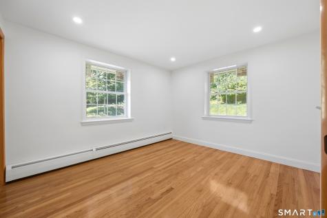 10 Jeanette Road Danbury CT 06811