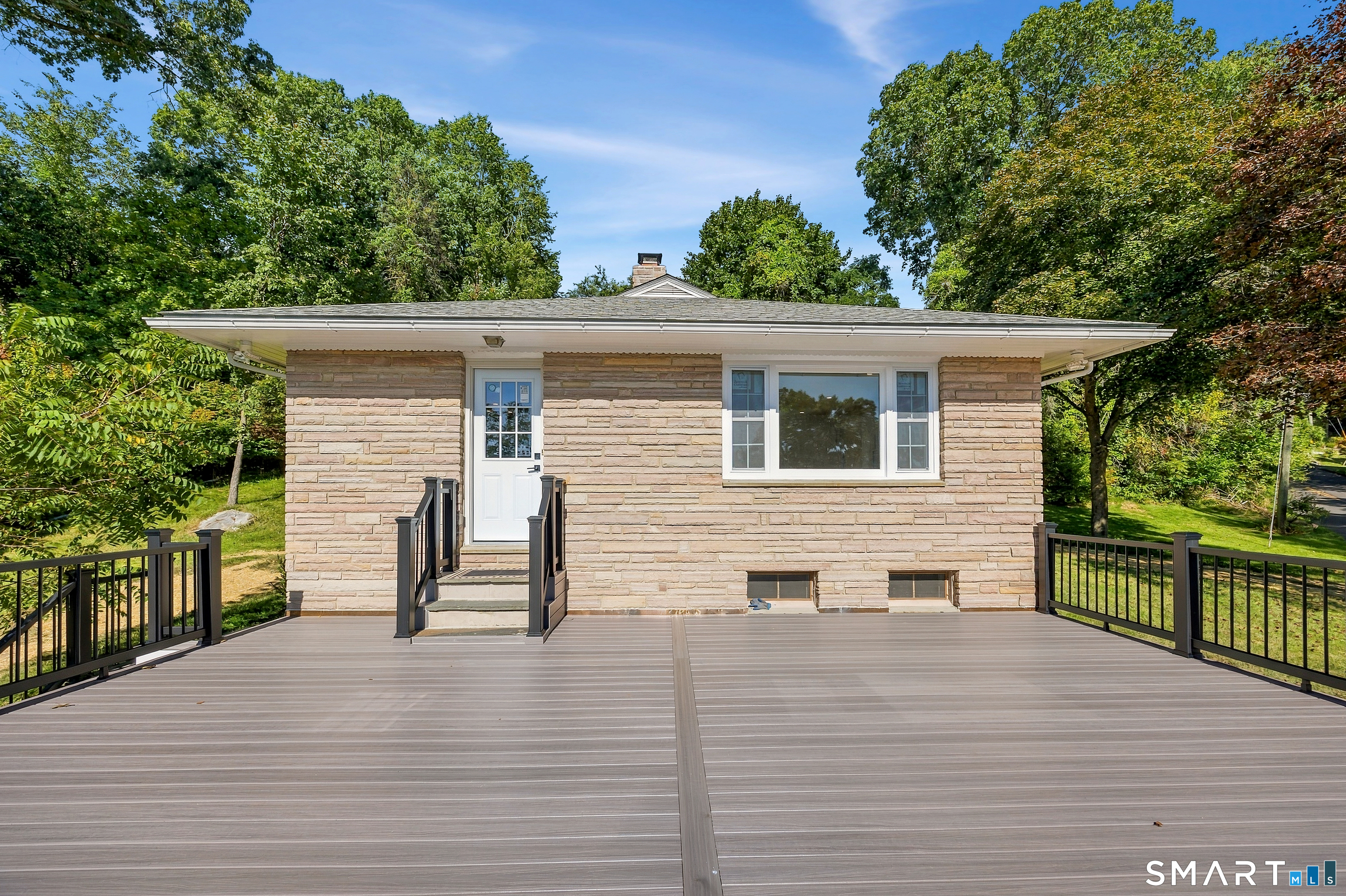 10 Jeanette Road Danbury CT 06811