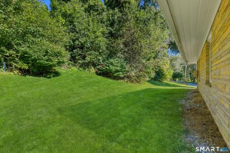 10 Jeanette Road Danbury CT 06811