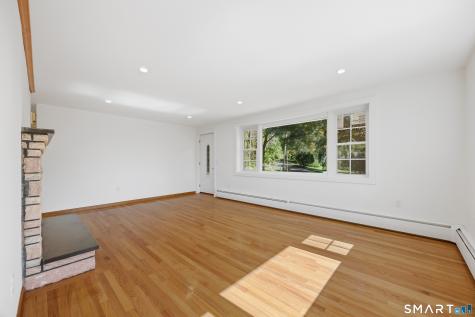 10 Jeanette Road Danbury CT 06811