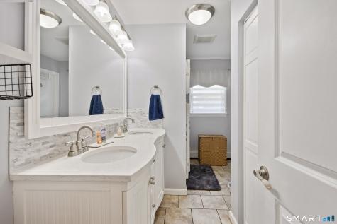 41 Clyde Street Watertown CT 06779