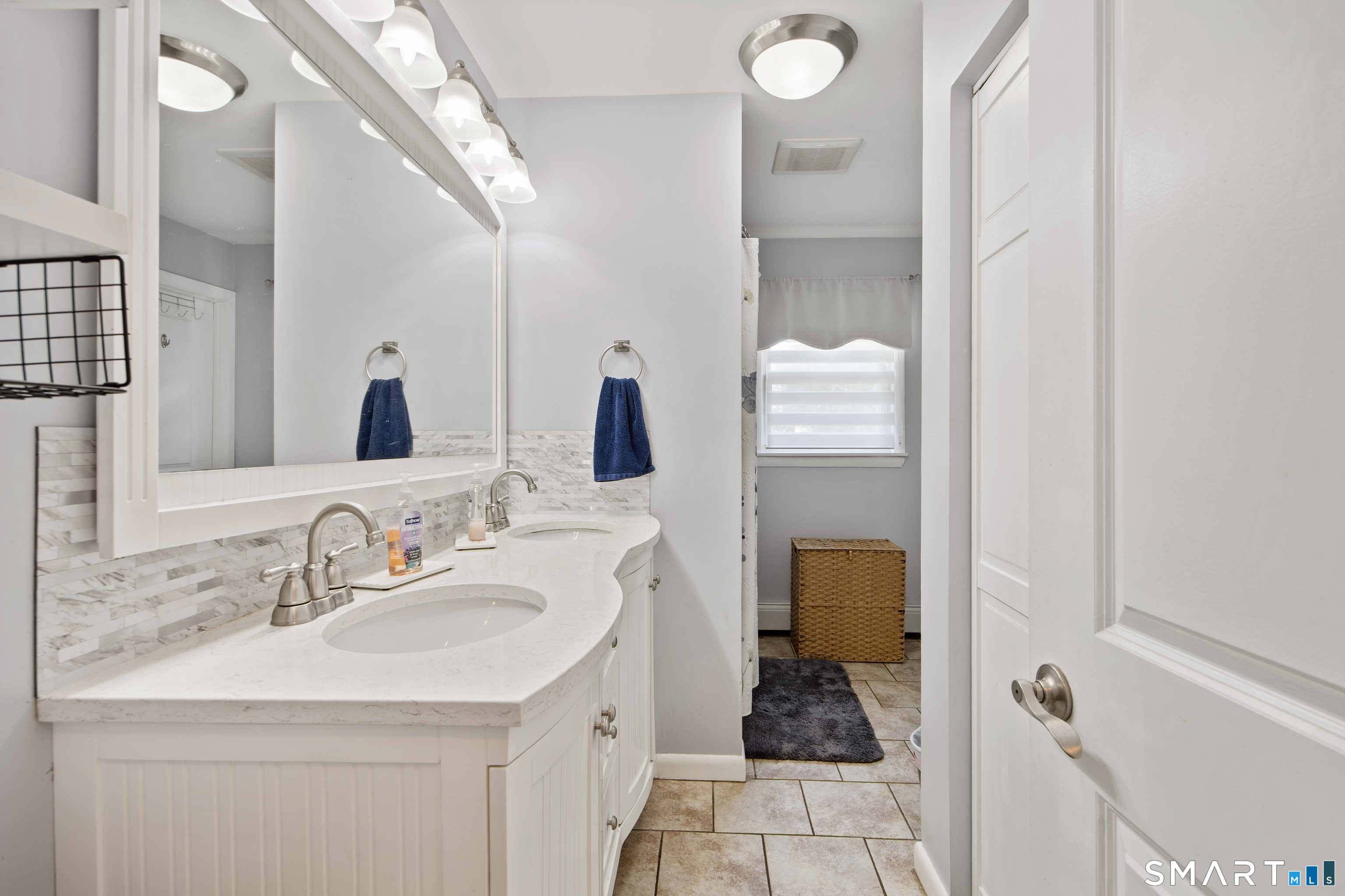 41 Clyde Street Watertown CT 06779