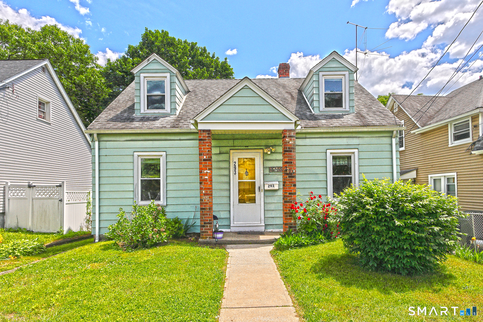 293 Pleasantview Avenue Bridgeport CT 06606