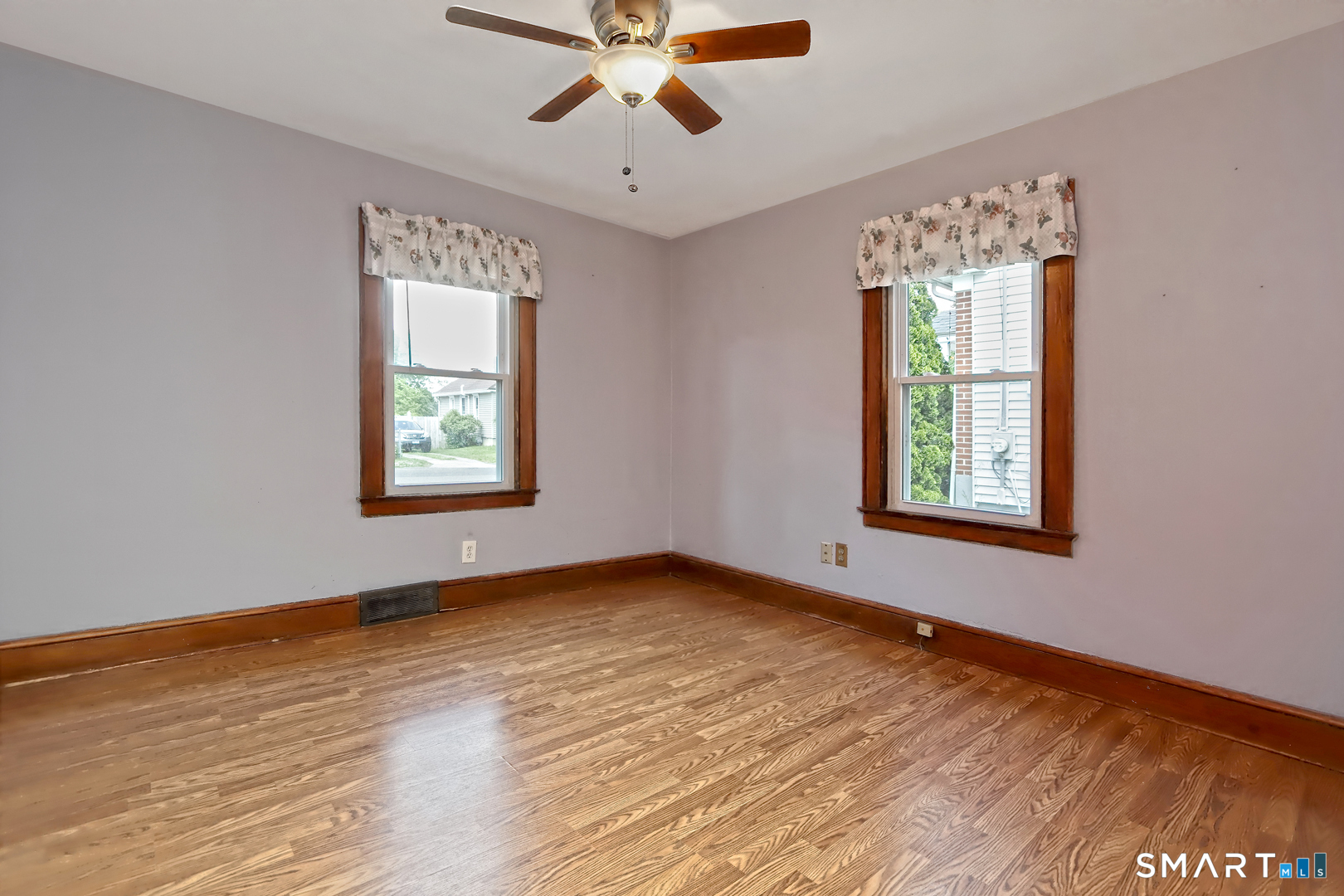 293 Pleasantview Avenue Bridgeport CT 06606