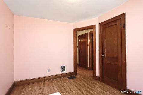 293 Pleasantview Avenue Bridgeport CT 06606