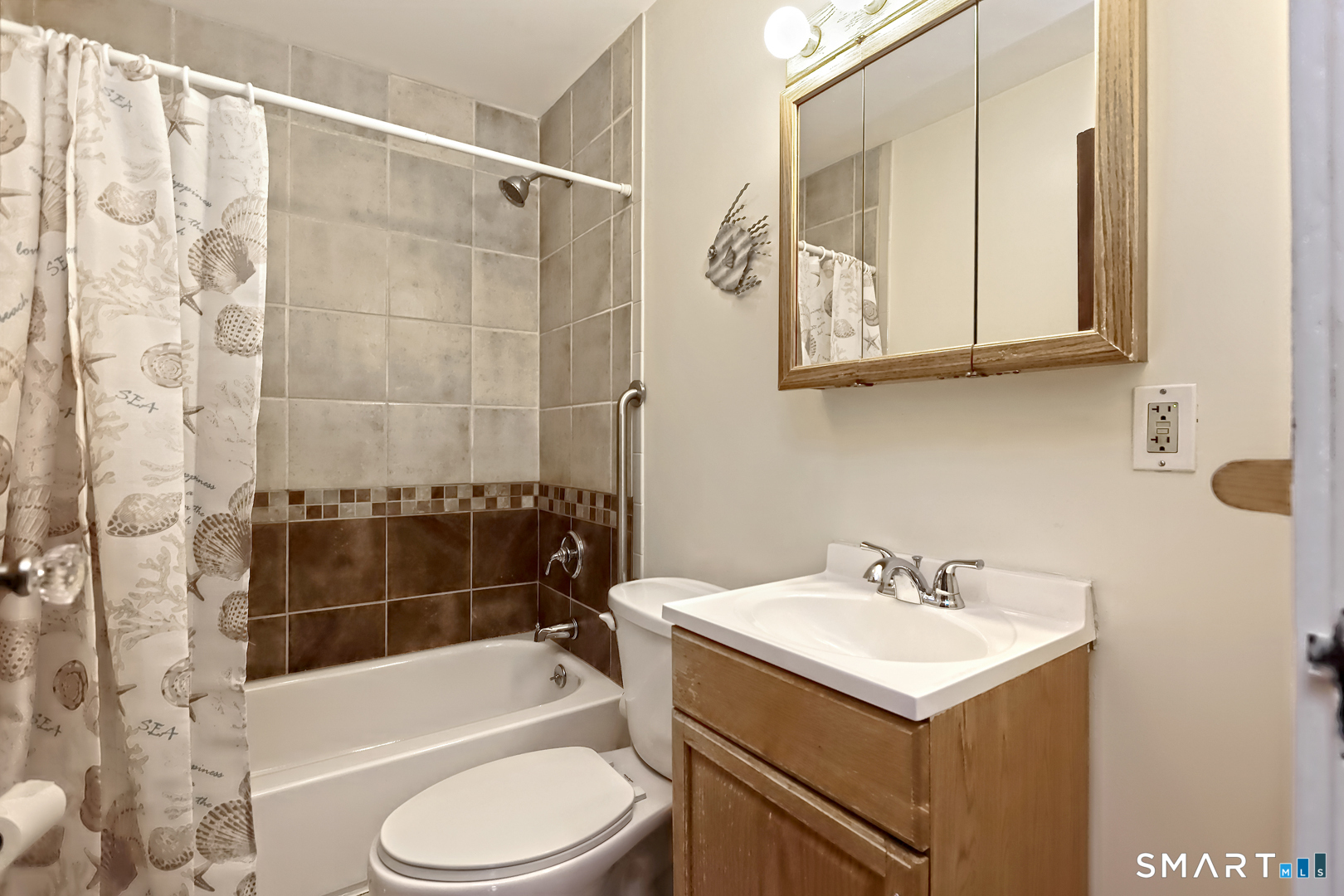 293 Pleasantview Avenue Bridgeport CT 06606