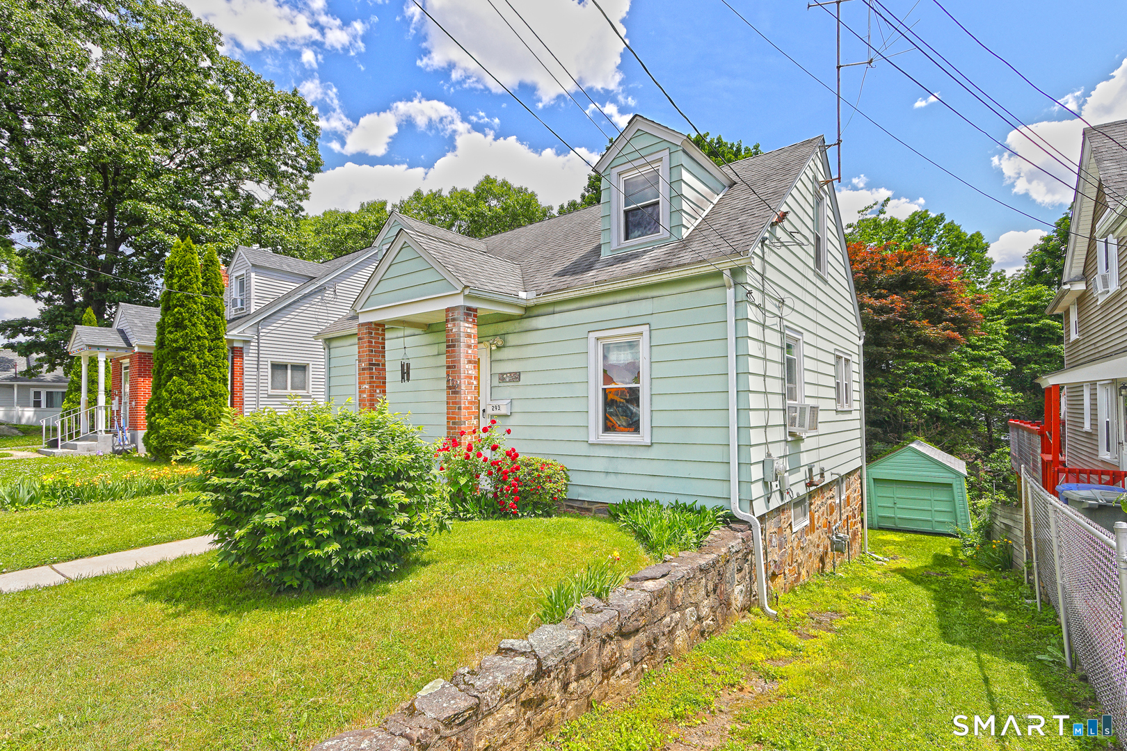 293 Pleasantview Avenue Bridgeport CT 06606