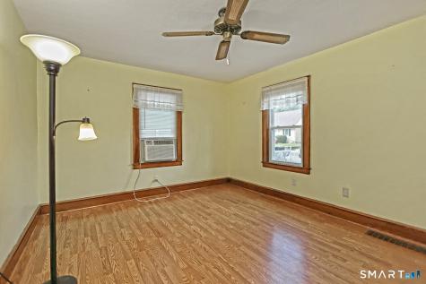 293 Pleasantview Avenue Bridgeport CT 06606