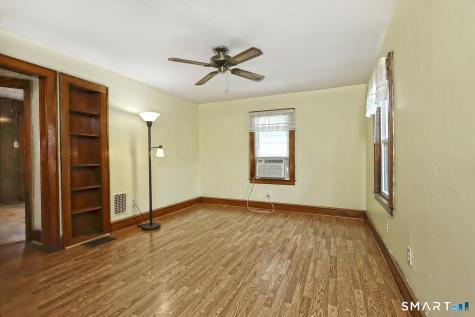 293 Pleasantview Avenue Bridgeport CT 06606