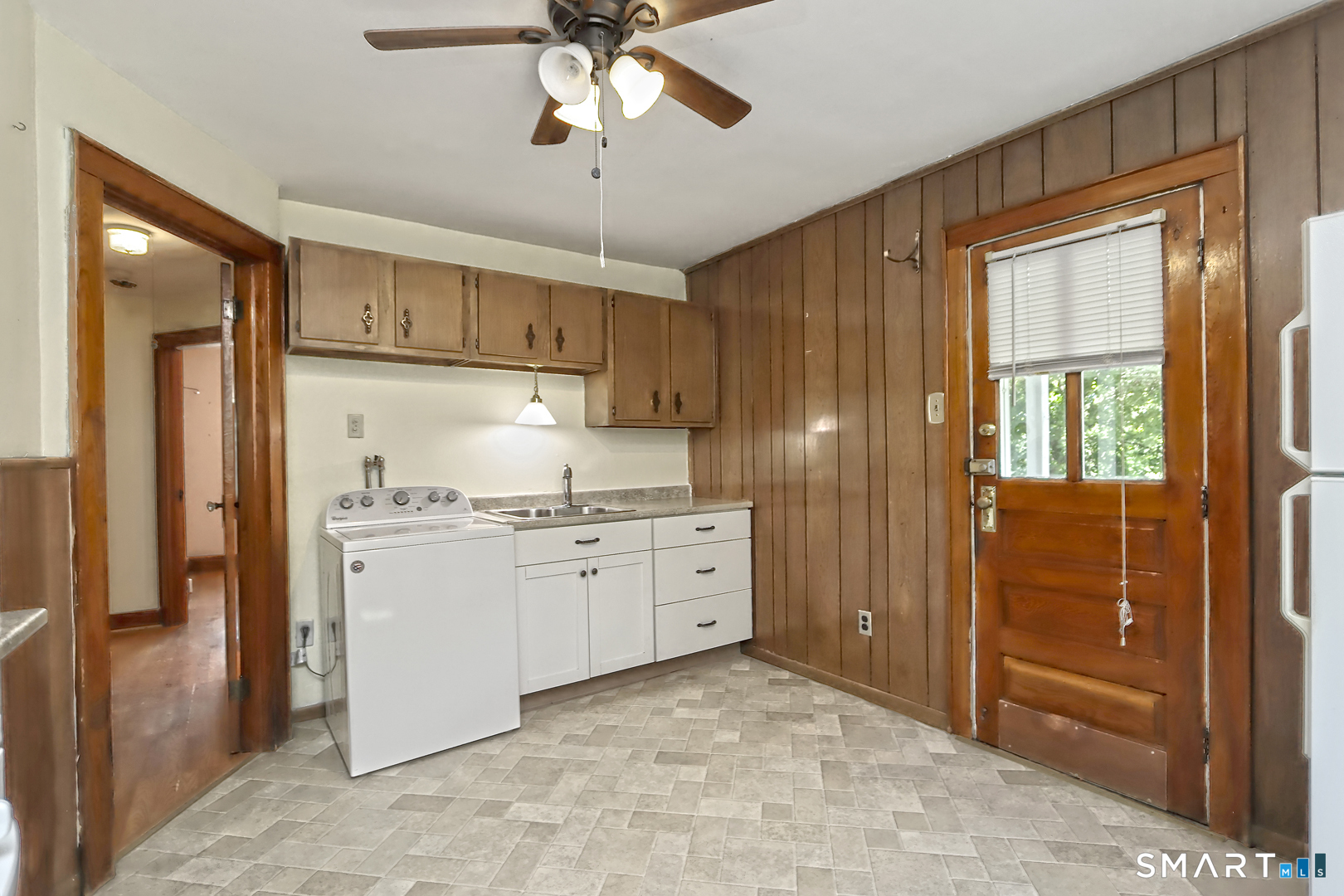 293 Pleasantview Avenue Bridgeport CT 06606