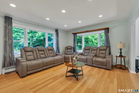 27 Ortega Drive Montville CT 06370