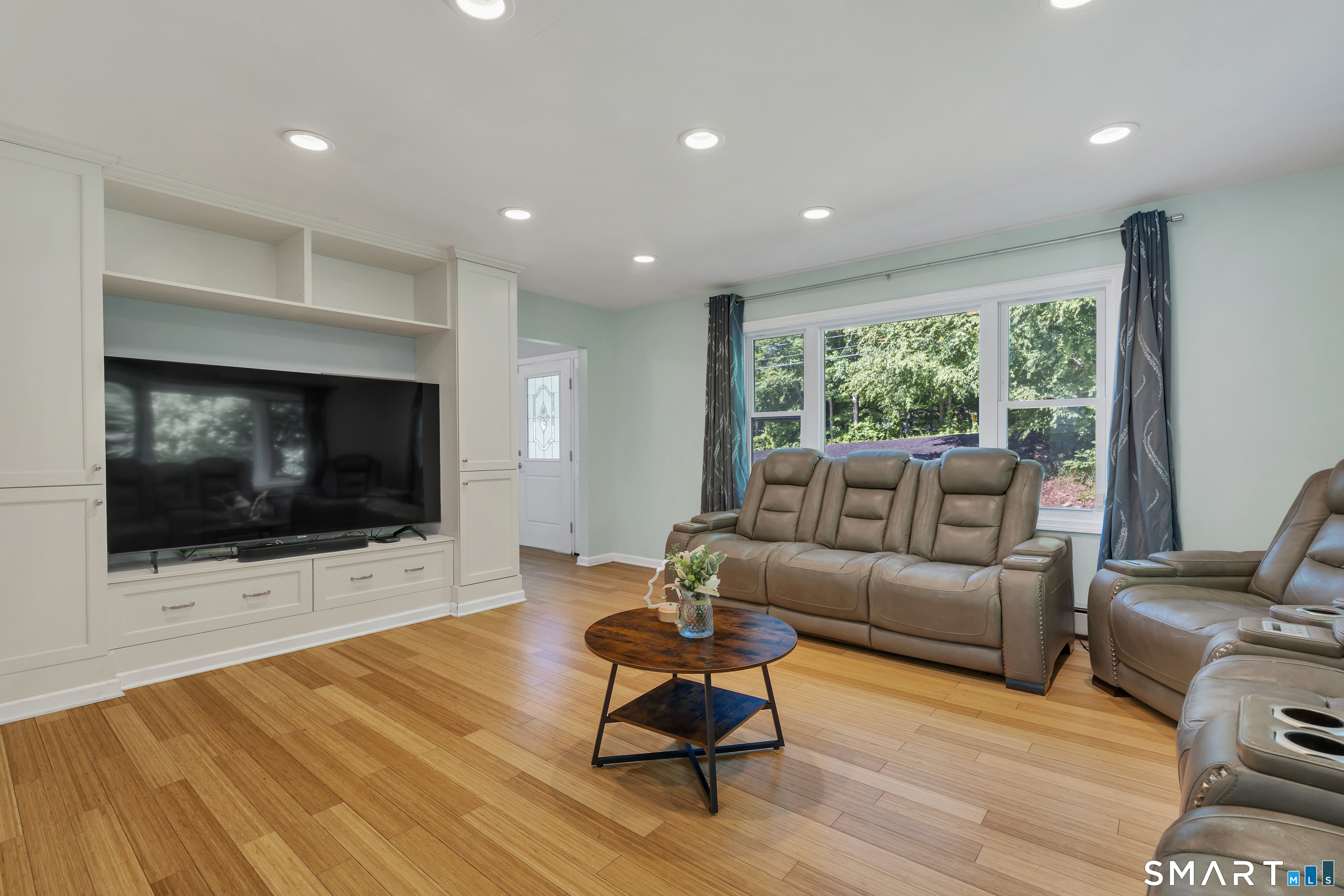 27 Ortega Drive Montville CT 06370