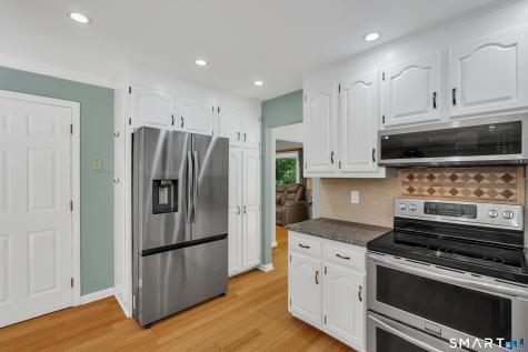 27 Ortega Drive Montville CT 06370