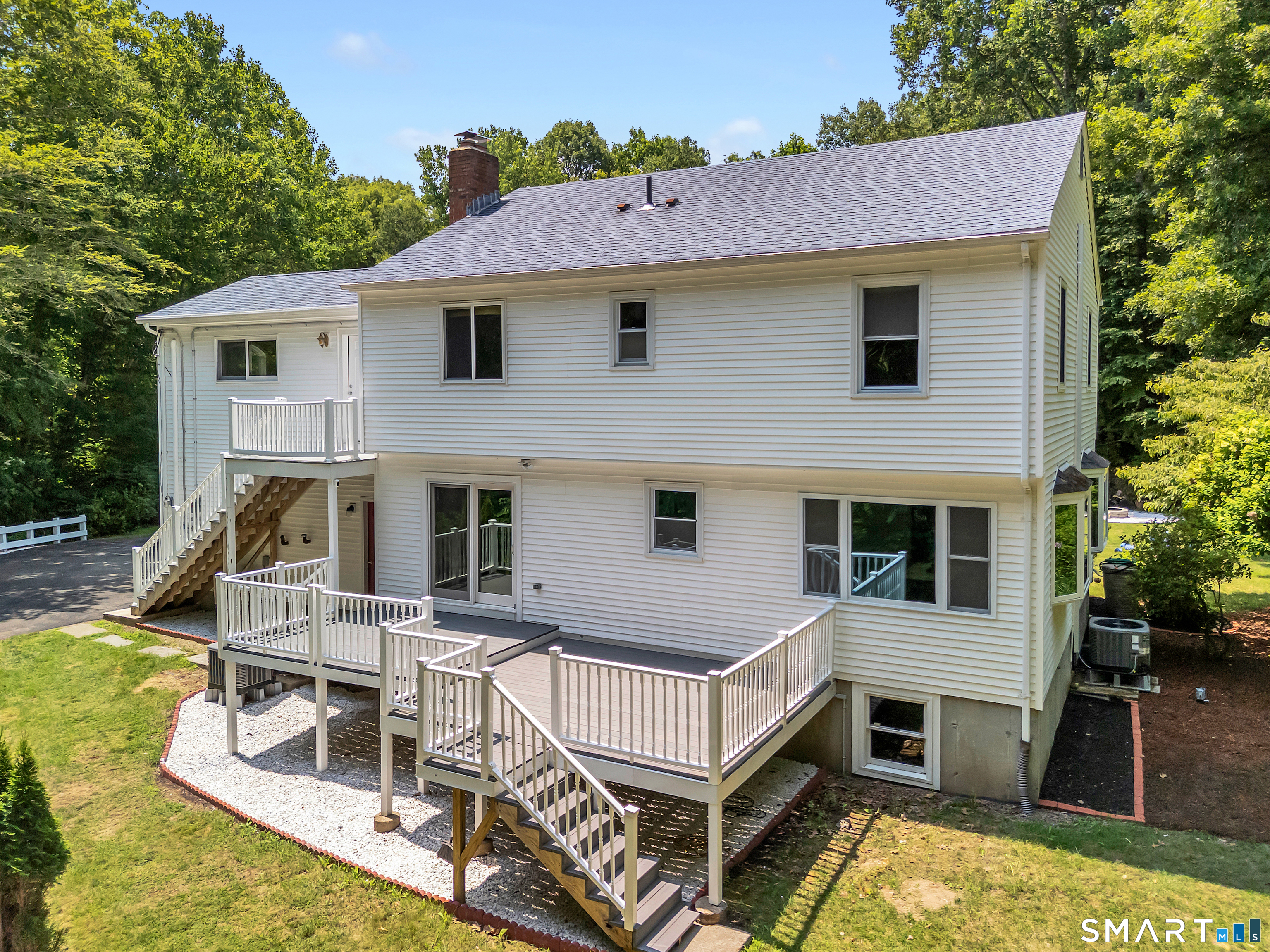 27 Ortega Drive Montville CT 06370