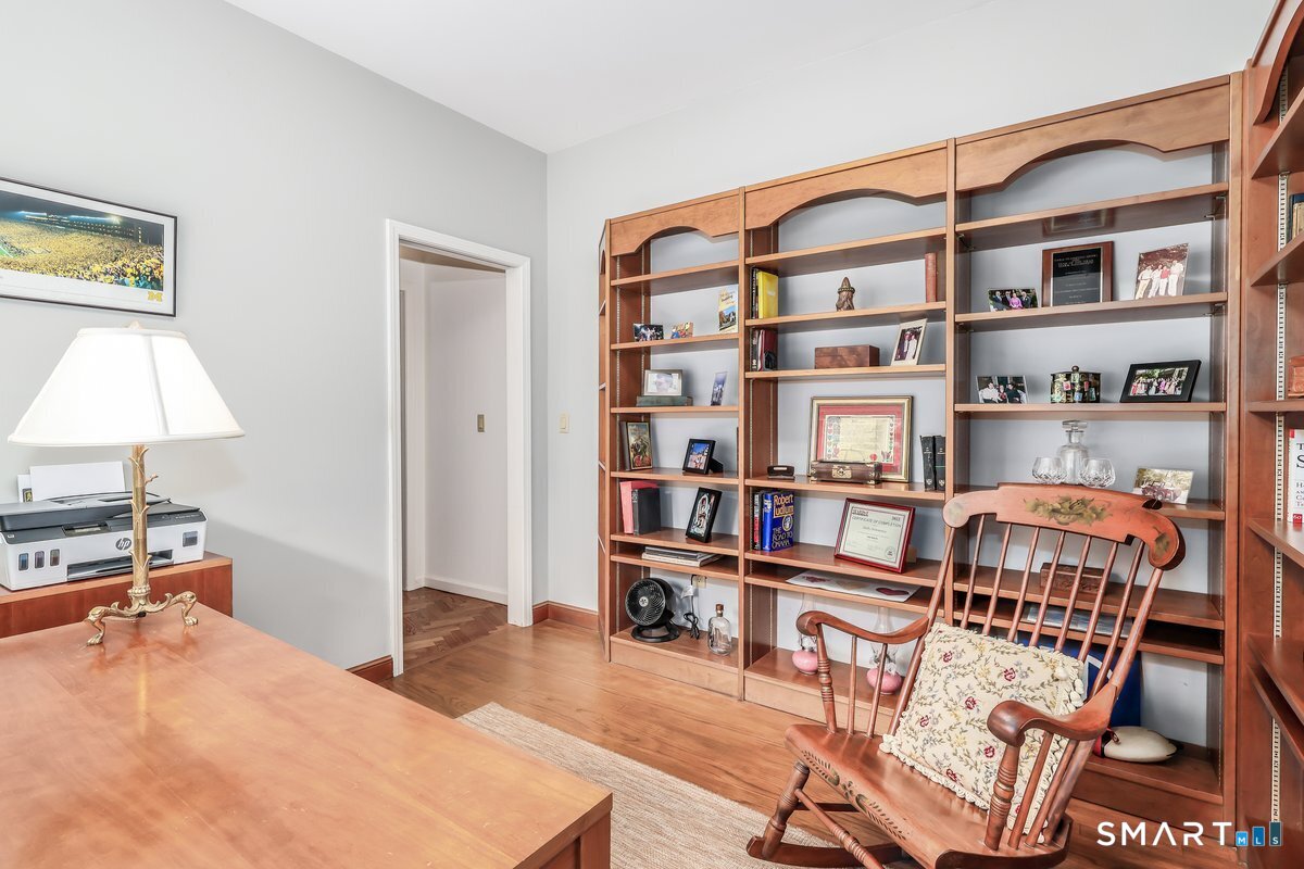 5 Dry River Court Redding CT 06896