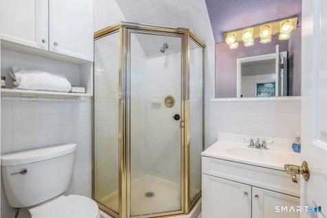 5 Dry River Court Redding CT 06896