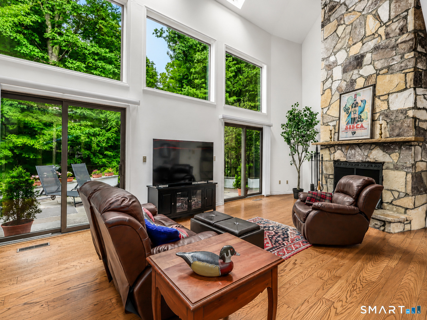 5 Dry River Court Redding CT 06896