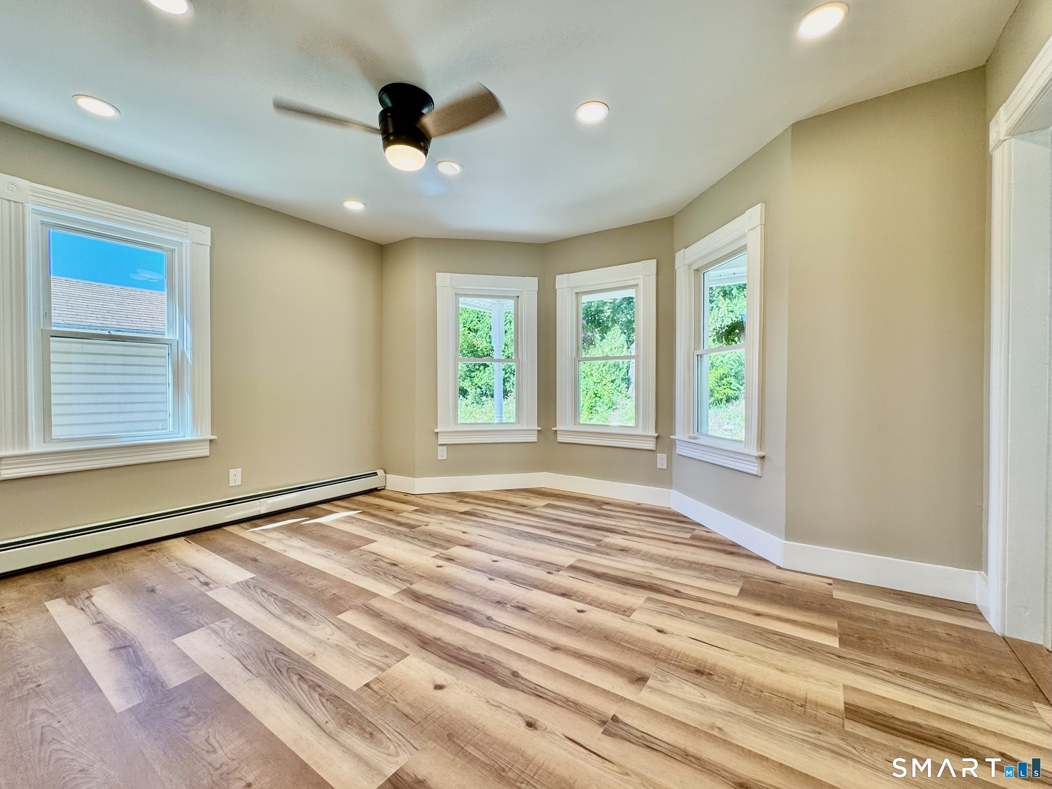 9 Daniel Street Norwich CT 06360