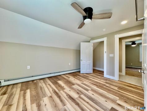 9 Daniel Street Norwich CT 06360