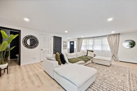 141 Old Coach Highway Hamden CT 06514