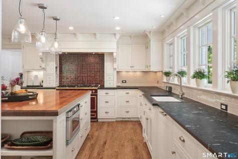 217 White Oak Shade Road New Canaan CT 06840