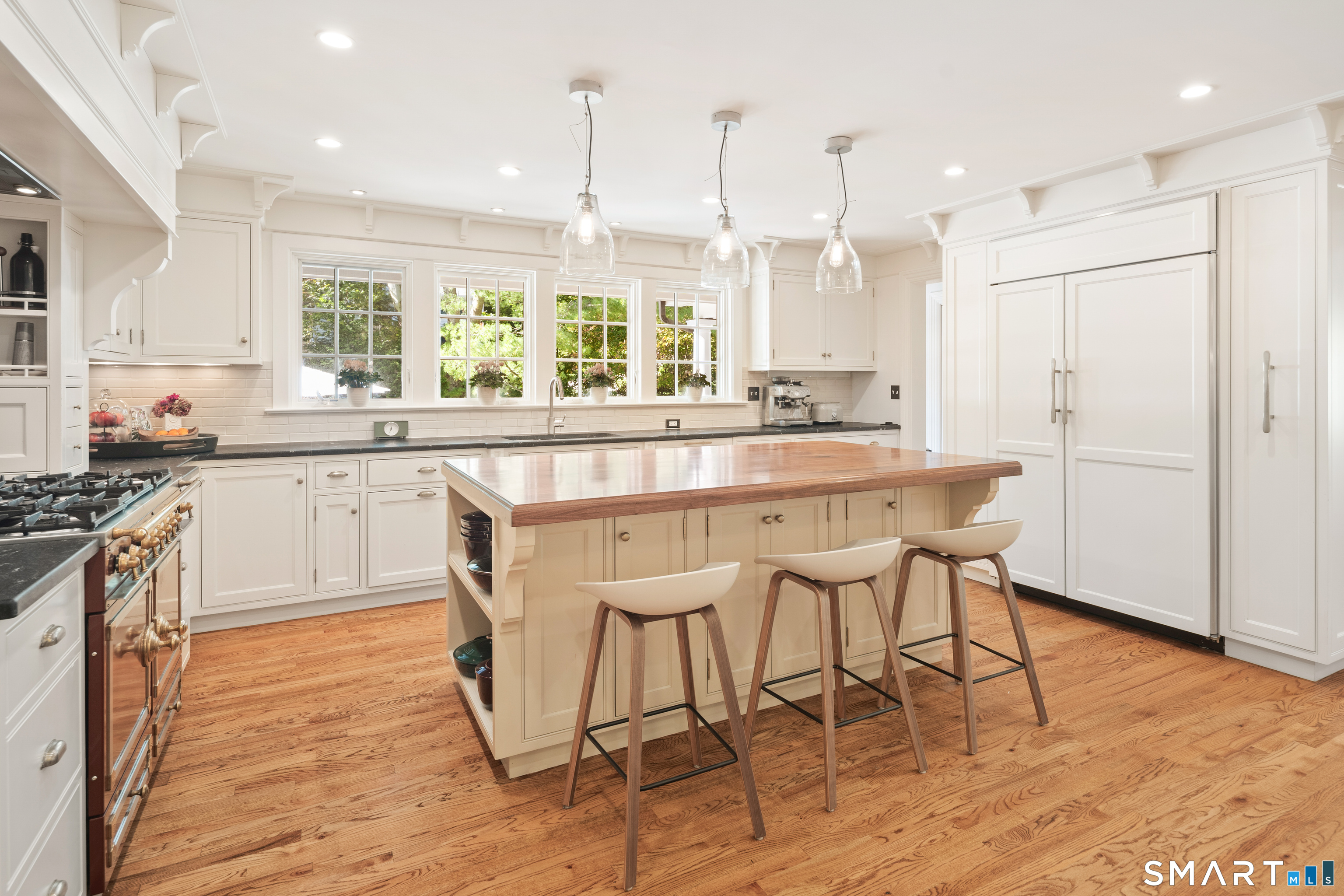 217 White Oak Shade Road New Canaan CT 06840