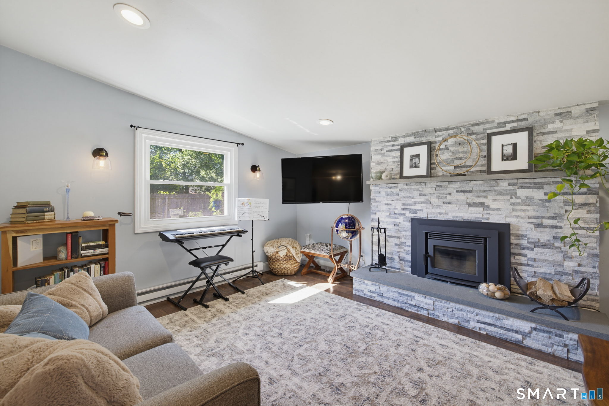 88 Lawncrest Drive Southington CT 06489