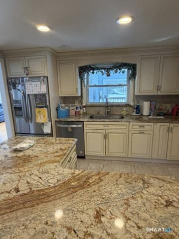 438 Clement Lane Orange CT 06477