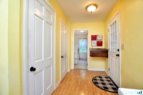 106 Cobblestone Way Windsor CT 06095