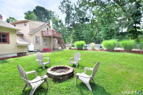 106 Cobblestone Way Windsor CT 06095