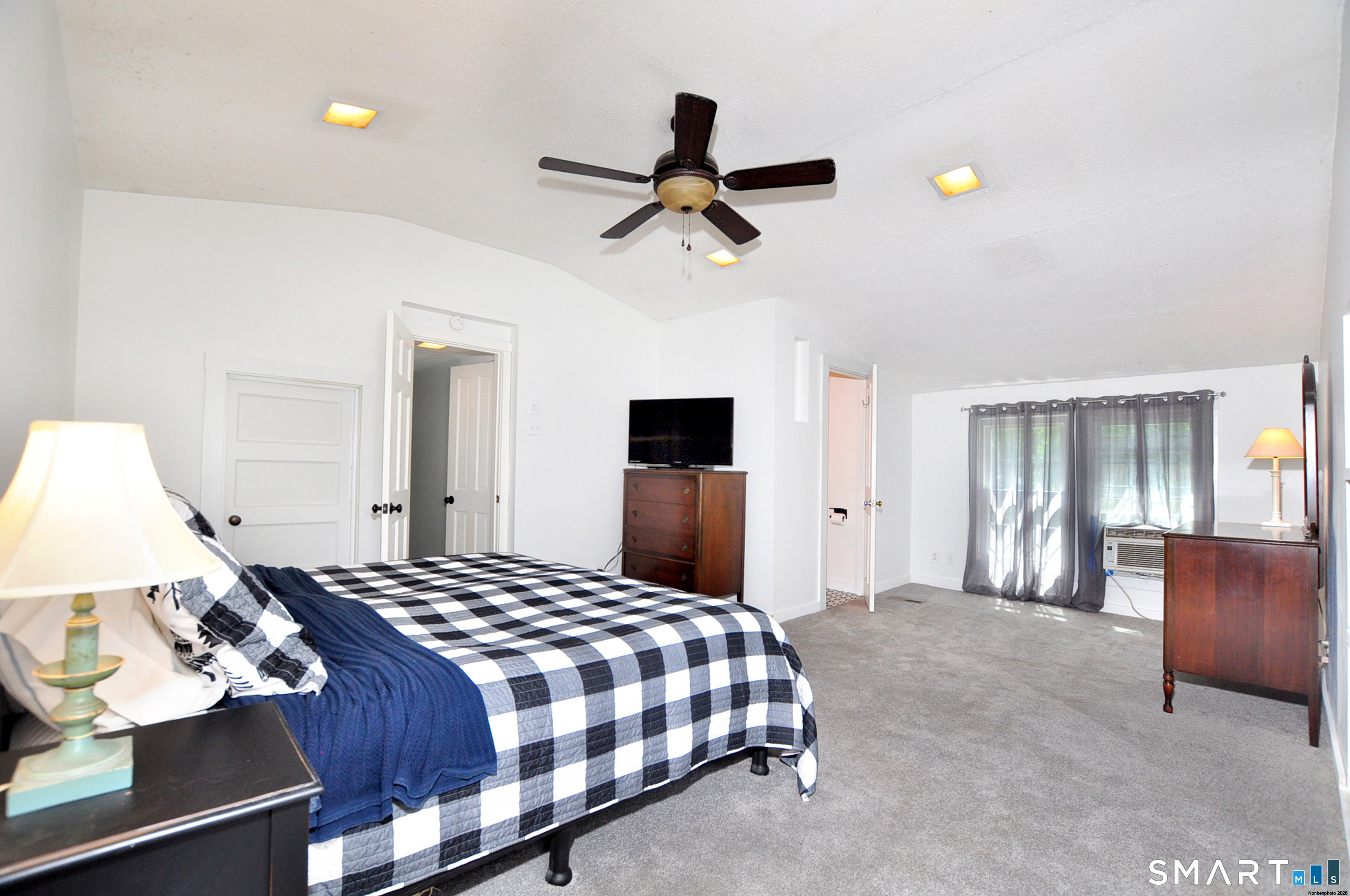 106 Cobblestone Way Windsor CT 06095