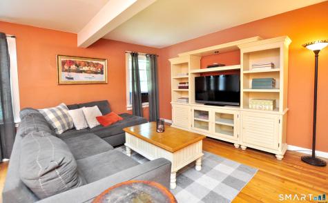 106 Cobblestone Way Windsor CT 06095