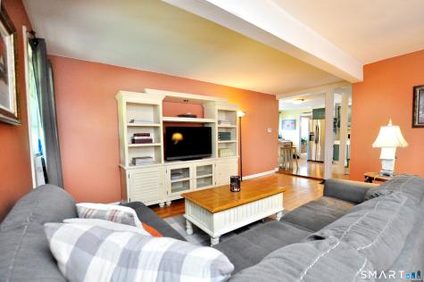 106 Cobblestone Way Windsor CT 06095