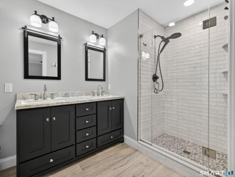 4 Beach Road Old Saybrook CT 06475