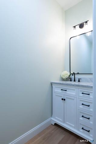 124 Nooks Hill Road Cromwell CT 06416